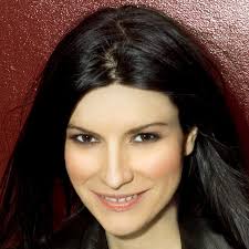 As a child, she was encouraged by her father to join him during his. Laura Pausini Fan Lexikon