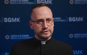 Ks. Tomasz Trzaska o ewangelizacji na Przystanku Jezus: Nadzieja rodzi się  w dialogu