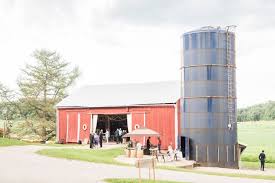 Red Barn Wedding Venues In Ohio Red Barn Wedding Maplewood Farm Barn Wedding Venue