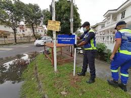 Bahan untuk membuat pakan alterative untuk diberikan kepada lele dapat dicari atau diperoleh di alam. Lagi Insiden Papan Tanda Jalan Tidak Guna Bahasa Melayu Utusan Digital