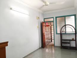 Dalam kejadian jam 2.30 petang sabtu itu, 20 lelaki dan seorang wanita itu ditahan selepas pihak polis menerima laporan daripada orang awam. Home Property Flat Taman Bidara Machang Bubok Bukit Facebook