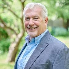 Noel Cook's Instagram, Twitter & Facebook