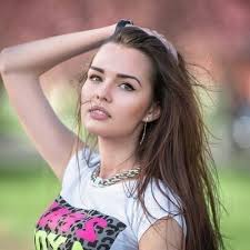 Robyn Guzman (@vishnu199812)