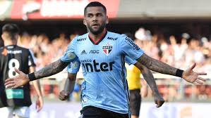 Waka waka (this time for africa) (2010) and suave (2018). Ex Psg Star Dani Alves Diese Klubs Lehnte Ich Ab Fussball International Sport Bild