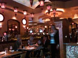 Cheesecake lovers no longer need to choose between a slice and a scoop. Cheesecake Factory Decor Theme