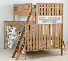Tempat tidur anak berpagar laci putih duco murah adalah jenis model tempat tidur anak balita yang di kelilingi pagar sehingga anak akan lebih aman bila saat di tidur tidak di temani orang tuanya.bentuknya yang simple terbuat dari kayu solid kualitas bagus dengan warna putih duco. Tempat Tidur Anak Minimalis Susun Harga Murah Kayu Solid