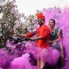 Marathi Baana On Point Urban Eye Creations Maharashtrian Bridetobe Bride Wed Indian Wedding Photography Wedding Couple Poses Pre Wedding Shoot Ideas