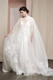 Schaut euch das mal an. Brautkleid 99095c Kalina Cape Von Justin Alexander Auf Ja De