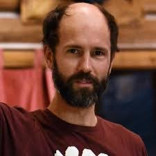 Scott Knickerbocker's Instagram, Twitter & Facebook