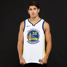 See actions taken by the people who manage and post content. Herren Fanbekleidung Nike Kevin Durant Golden State Warriors Swingman Association Trikot Weiss