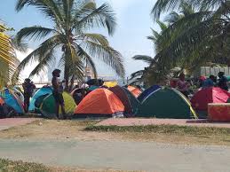 Descubre todo lo que necesitas saber para visitar necocli. Migrantes Varados En Necocli Antioquia Se Van En Lanchas La Fm