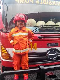 Download now tema subtema paud tk kurikulum 2013 lengkap 1 tahun. Mewarnai Gambar Mobil Pemadam Kebakaran Anak Tk