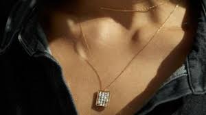How much would a chain worth? 22 Fine Jewelry That S Worth The Splurge Cnn