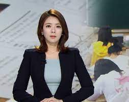 유래는 정게할배들이 박근혜의 별명으로 밀어주는 레이다가카(레카)인데, 정게할배들 사이에서 박근혜가 보수의 여신인 것과 마찬가지로 젊은 보수층 사이에서는 배현진이 보수의 여신이라는 의미에서 레카를 패러디해 배카라고 부르는 것이다. ë°°í˜„ì§„ ë‚˜ë¬´ìœ„í‚¤