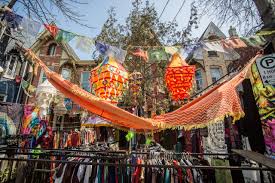 Pedestrian sundays may 31st oct 25th 2021. 17 Awesome Things To Do In Kensington Market Toronto Full Guide