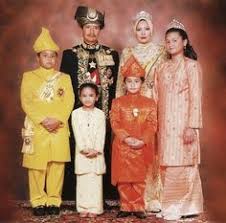Queen tuanku nur zahirah and king tuanku mizan zainal abidin. Sultanah Nur Zahirah Junglekey In Image 50