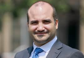 Diego Ceballos asume mando en Santander Chile