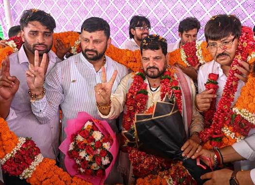 महिला कुस्तीपटू लैंगिक शोषण प्रकरणातून बृजभूषण शरण सिंह निर्दोष