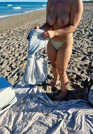 Umziehen am Strand