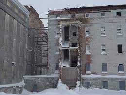 Pin By Ghost Girlz On Asylums Abandoned Hospital Abandoned Asylums Desert Places