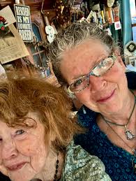 Dedicating photoshoot to Bremerton street artists