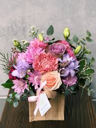 The famous online flower shops in philippines offer varieties of flowers to choose from. Temuco Univerciudad Florist Delivery