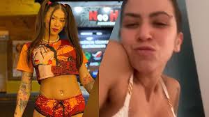 MC Pipokinha tem partes íntimas lambida por animal e revolta web