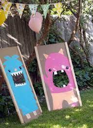 Haz una pizarra para ponerla a un lado de tu cochera (o una valla) y úsala para jugar una versión a lo grande de pictionary al aire libre (básicamente adivinanzas, pero con dibujos). 11 Ideas De Fiesta Aire Libre Juegos Para Ninos Al Aire Libre Fiestas Infantiles Al Aire Libre Decoracion De Unas