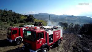 Jun 12, 2021 · πυρκαγιά βρίσκεται σε εξέλιξη σε δασική έκταση στην περιοχή δαφνώνας χίου. Pyrosbestikh Epixeirhsh Trabhgmenh Apo Drone Youtube