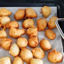 Fluffige Karneval Quarkballchen Von Tante Maria Pins Kochen Und Backen Rezepte Quarkballchen Rezept Kuchen Rezepte Einfach