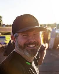 Dustin Fulks's Instagram, Twitter & Facebook