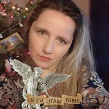 Katastrofa lotnicza w Gdyni. Zginał pilot wojskowego samolotu. "Osierocił  córkę, zostawił żonę, rodziców." Więcej informacji w linku w komentarzu.