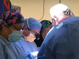 Éxito en el primer trasplante de corazón del año en el Gustavo Fricke:  "Estoy muy feliz porque corrieron todos por mí"