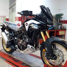 Umit Karabulut Adli Kullanicinin Tasarimlarim Banner Brosur Tasarim Panosundaki Pin Honda Motorlar