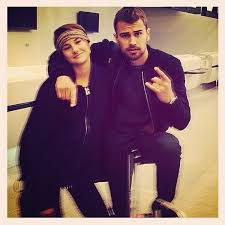 Born in san bernardino, california, and raised in simi valley. Shailene Woodley Theo James Divergent