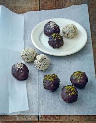 Rochers By Julien Merceron From A La Mere De Famille Cooked Food Food And Drink Chocolatier