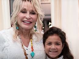 Actual Angel Dolly Parton Saves Child Actress From Oncoming Car