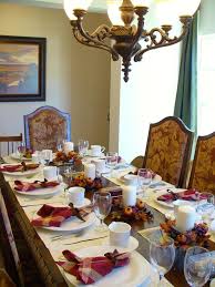 Dressed Up Basics 15 Stylish Thanksgiving Table Settings On Hgtv Thanksgiving Table Decorations Thanksgiving Kitchen Decor Thanksgiving Table Settings