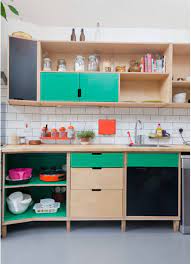 cuisine simple et belle en bois partiellement colore woodworking cuisine en contreplaque meuble cuisine amenagement cuisine