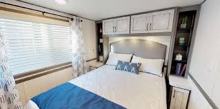 3 bed 2 bath 32x64 this home features a ton of upgrades. Check Out The Best Modern Tiny Home Design By Park Model Homes Tiny Houses