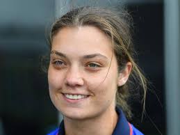 Dees' AFLW win streak ends in Dogs upset