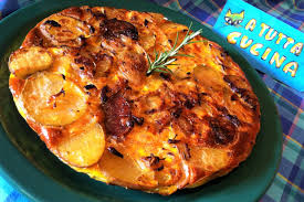 Trasferitele in una casseruola, copritele con acqua fredda e fatele cuocere per 10 minuti: A Tutta Cucina Tortilla Di Patate Al Forno