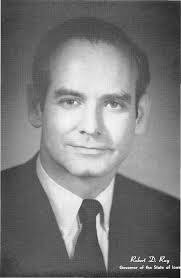 Fay Bloomfield's Instagram, Twitter & Facebook