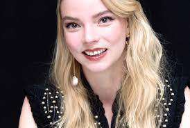 At the 2021 ceremony on sunday, the actress, 24, won the award for best actress in a miniseries or television film for her role in the queen's. Anya Taylor Joy Is Waiting For The Right Project In Spanish Golden Globes