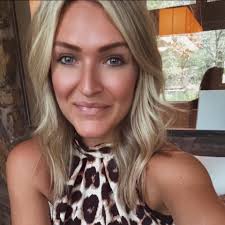 Profile for Roxanne Arnold