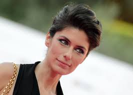 Anna valle venne incoronata come la più bella della nazione nel lontano 1995. Ginevra E Leonardo Lendaro Chi Sono I Figli Di Anna Valle Miss Italia 1995 Puglia24news It