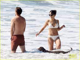 Jordana brewster is opening up about her personal life. Jordana Brewster Shares A Kiss With Boyfriend Mason Morfit At The Beach Photo 4530397 Bikini Jordana Brewster Mason Morfit Pictures Just Jared