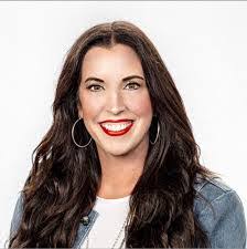 Lily Hodges's Instagram, Twitter & Facebook