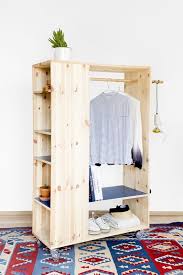 Wenn sie ihre garderobe selber bauen, können sie farbe und dekor. 22 Diy Ideen Wie Man Garderobe Aus Paletten Selber Bauen Kann