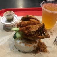 Nasi kukus my mama is a prominent chain of traditional malay food restaurants primarily founded in kuantan, pahang serving you the best and most authentic nasi kukus in town. Nasi Kukus My Mama Kuantan Pahang